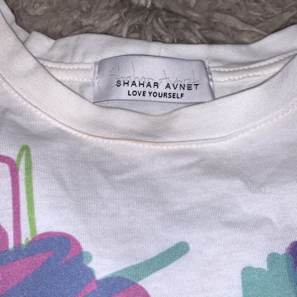 Stunning Shahar designed Tee - Picture 4 of 5